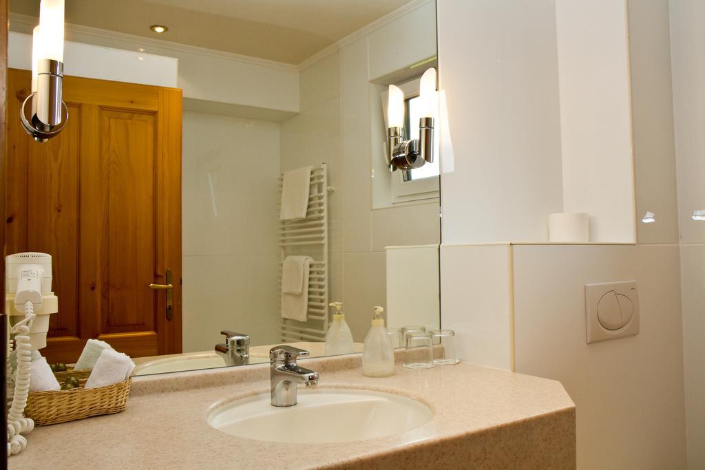 Gasthof-Hotel Bramosen Weyregg Quarto foto